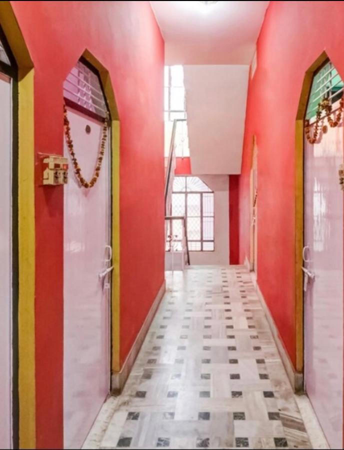 Elvis Guest House Varanasi Exterior photo